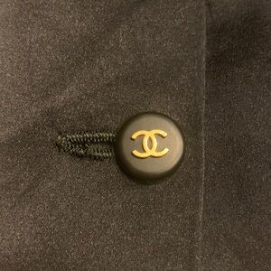 😮 CHANEL vintage Silky Fitted Skirt